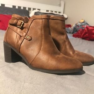 Ankle booties